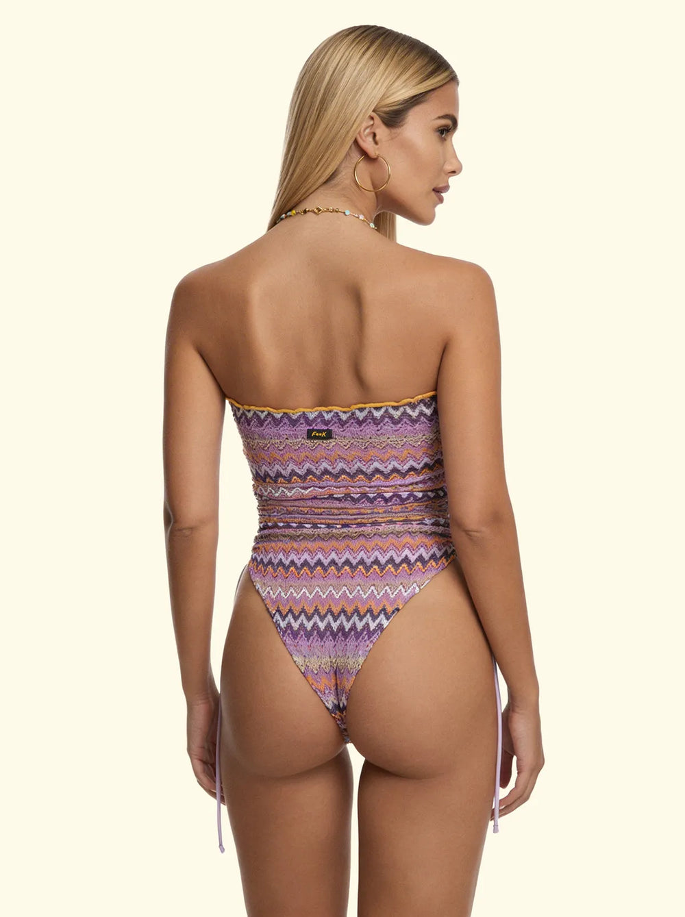 XS
