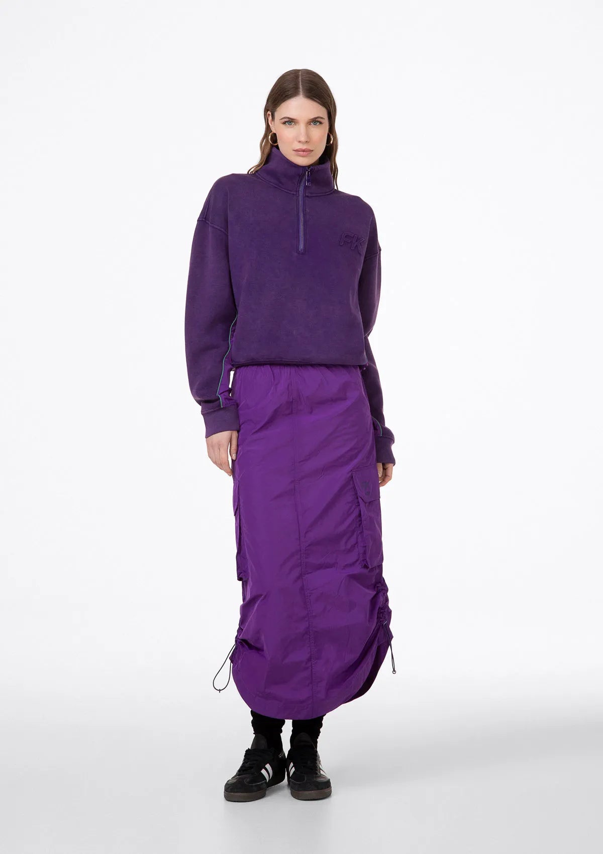 XS