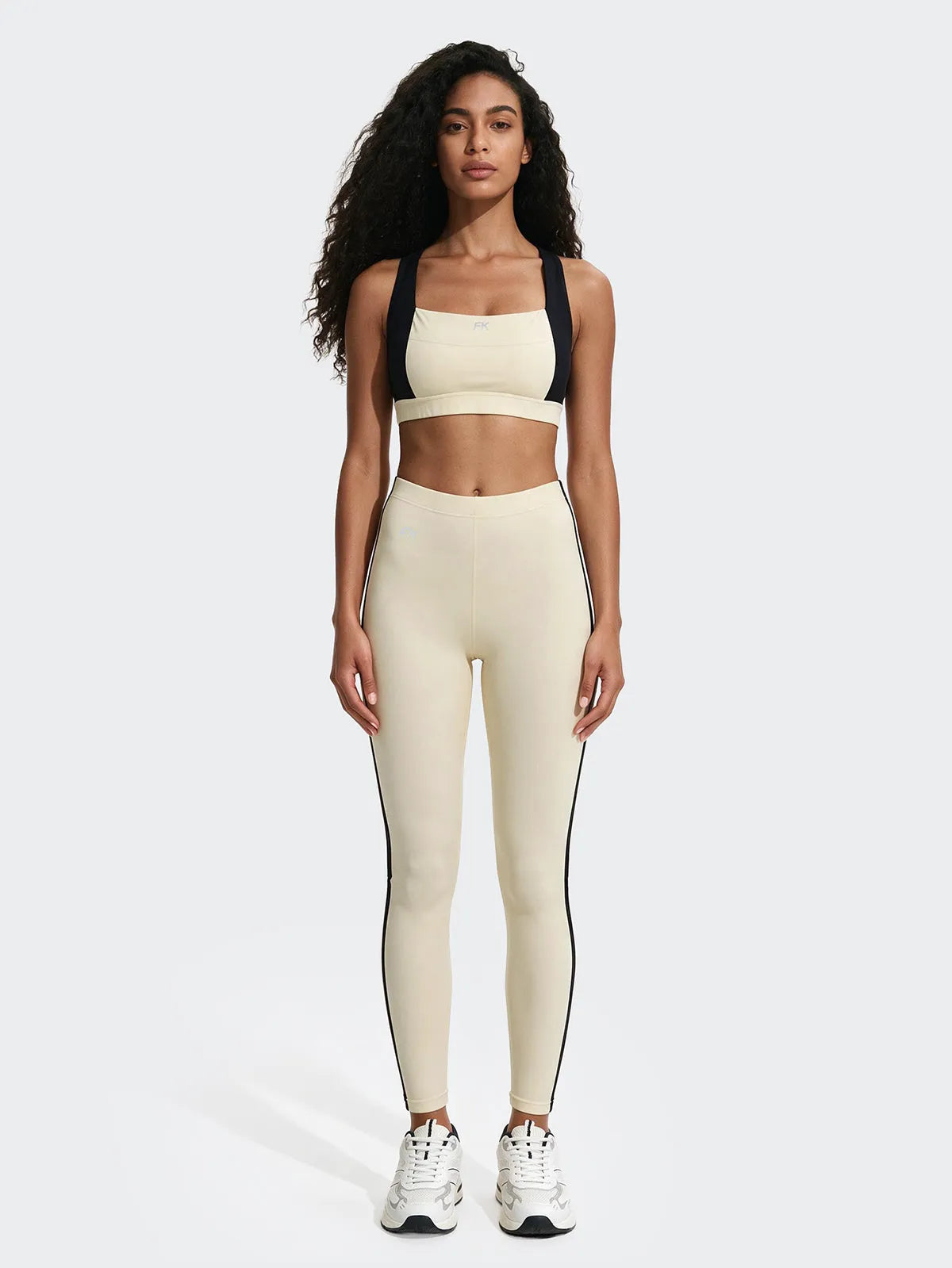XS