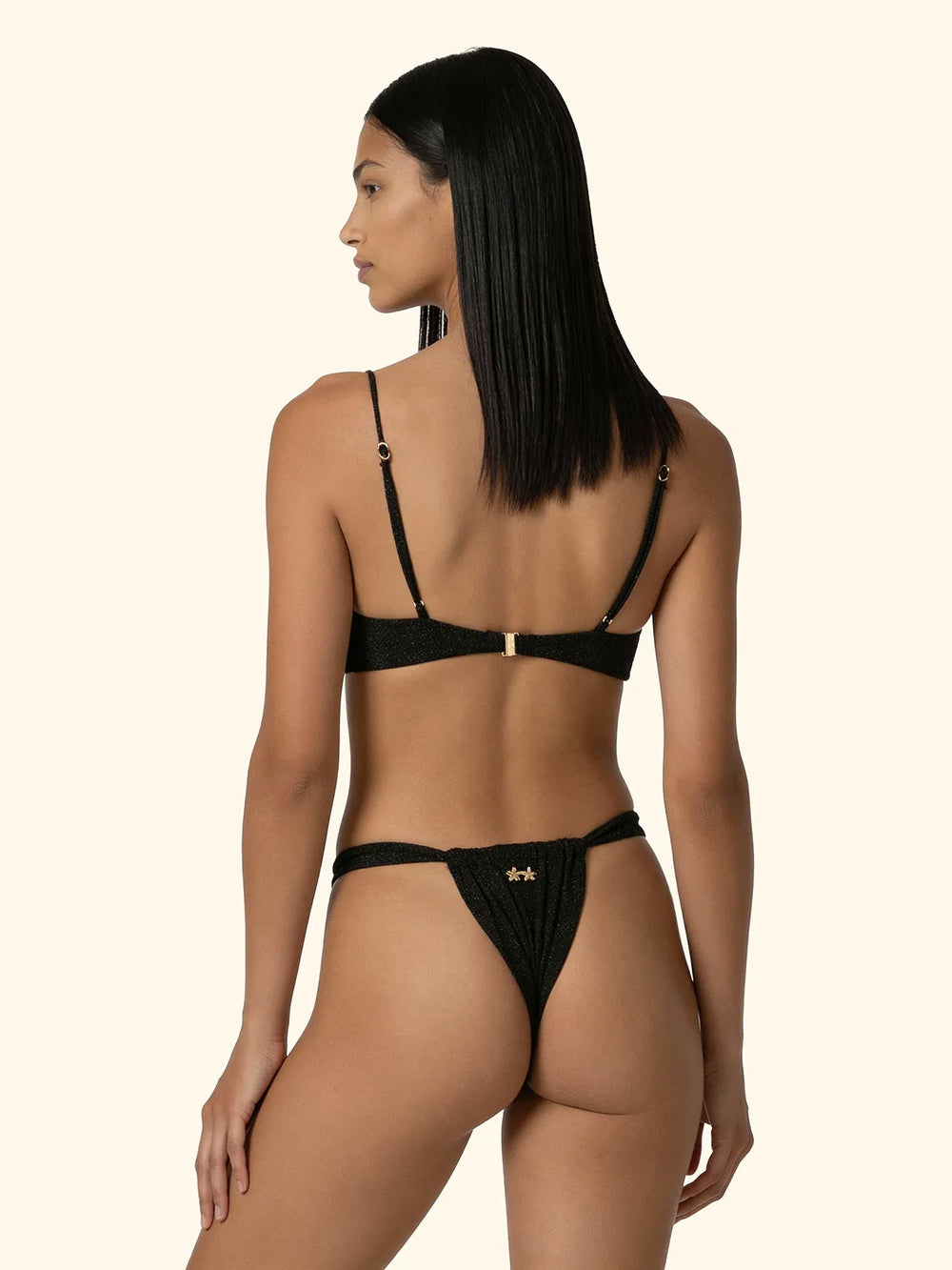 XS